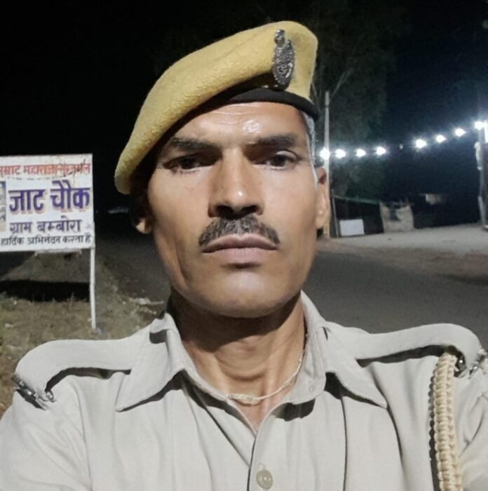 तीसरी मंजिल से गिरे कांस्टेबल की मृत्यु से पुलिस विभाग में छाई शोक की लहर