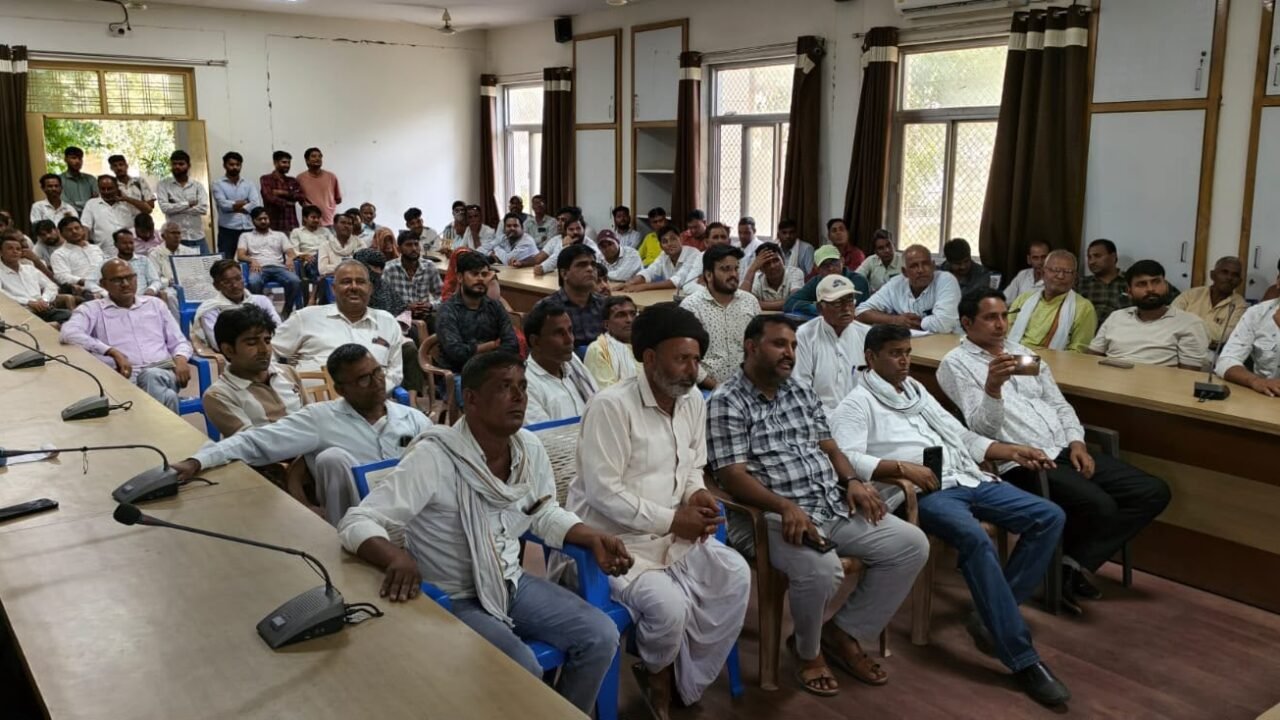 पंचायत समिति आम चुनाव-2026 में संभावित प्रत्याशियों को निर्वाचन प्रक्रिया की दी गई विस्तृत जानकारी