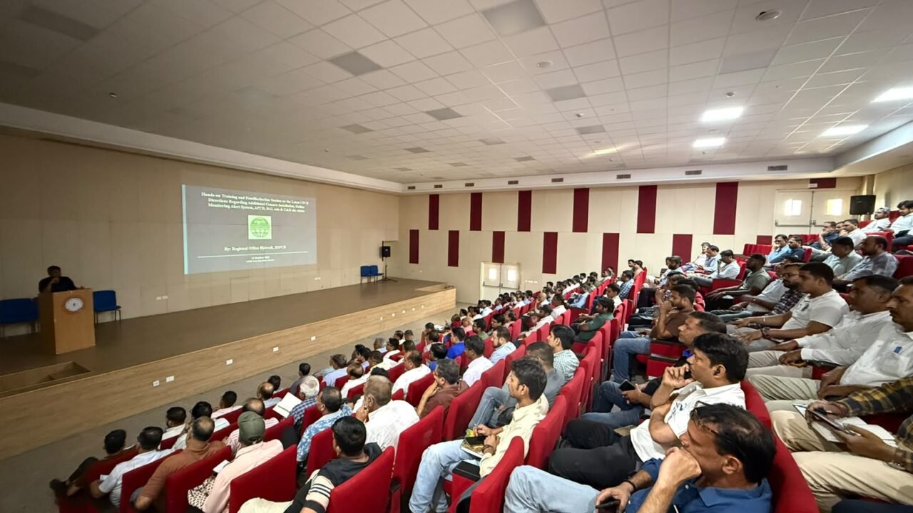 भिवाड़ी में 100 से अधिक औद्योगिक इकाइयों के प्रतिनिधियों ने वायु प्रदूषण नियंत्रण कार्यशाला में लिया भाग